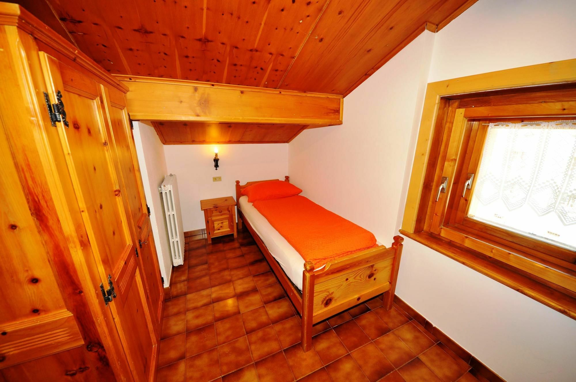 Residence Casa Longa By Livigno Accomodation Экстерьер фото