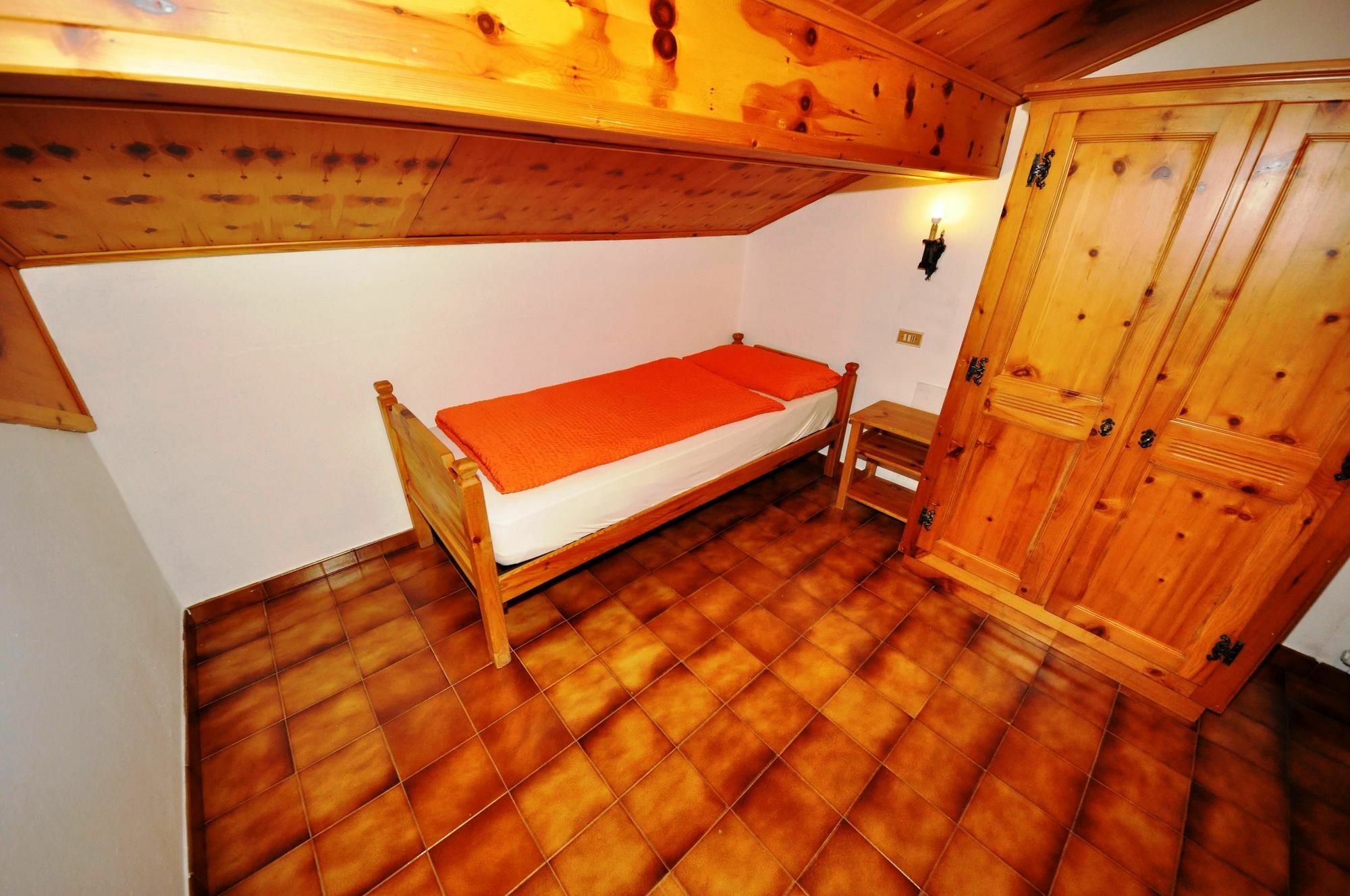 Residence Casa Longa By Livigno Accomodation Экстерьер фото
